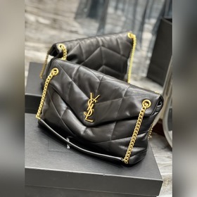 Изготовлено из 100% овечьей кожи, мягкое и нежное на ощупь, созда