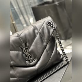 Изготовлено из 100% овечьей кожи, мягкое и нежное на ощупь, созда