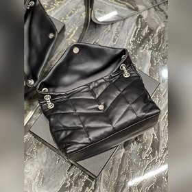 Изготовлено из 100% овечьей кожи, мягкое и нежное на ощупь, созда