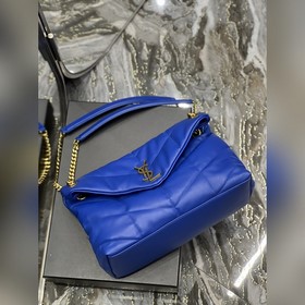 Изготовлено из 100% овечьей кожи, мягкое и нежное на ощупь, созда