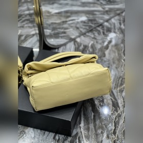 Изготовлено из 100% овечьей кожи, мягкое и нежное на ощупь, созда
