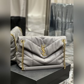 Изготовлено из 100% овечьей кожи, мягкое и нежное на ощупь, созда