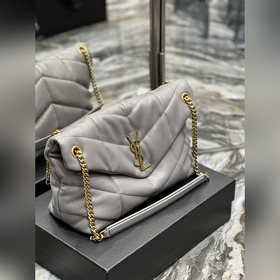 Изготовлено из 100% овечьей кожи, мягкое и нежное на ощупь, созда