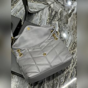 Изготовлено из 100% овечьей кожи, мягкое и нежное на ощупь, созда