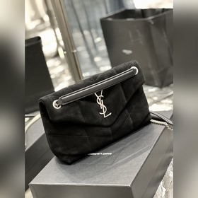 Изготовлена из 100% кожи ягненка, мягкая и нежная на ощупь, созда