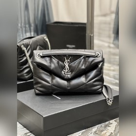 Изготовлено из 100% овечьей кожи, мягкое и нежное на ощупь, созда