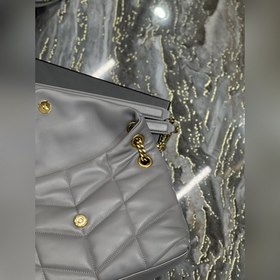 Изготовлено из 100% овечьей кожи, мягкое и нежное на ощупь, созда