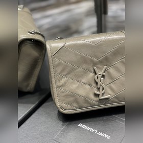 Размеры： 19 x 15 x 6 см Модель： 583103