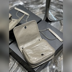 Размеры： 19 x 15 x 6 см Модель： 583103