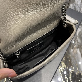 Размеры： 19 x 15 x 6 см Модель： 583103