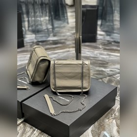 Размеры： 19 x 15 x 6 см Модель： 583103
