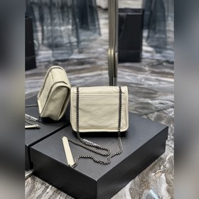 Размеры： 19 x 15 x 6 см Модель： 583103