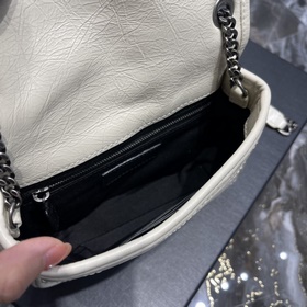 Размеры： 19x15x6 см Модель： 583103