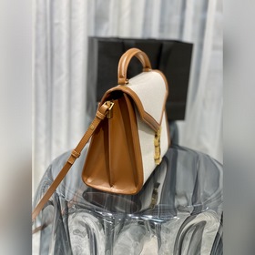 Размеры： 24,5 × 20 × 11,5 см Модель： 578000