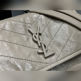 【Комплектация】 Модель： 633151 Оригинальная кожа Размер： 22 × 16,5