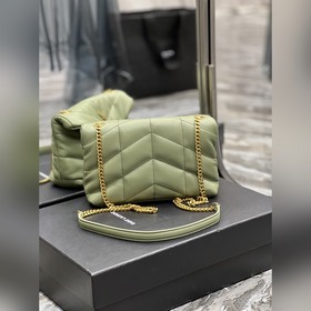 Размеры： 23 × 15,5 × 8,5 см