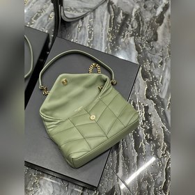 Размеры： 23 × 15,5 × 8,5 см