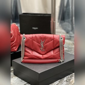 Изготовлено из 100% овечьей кожи, мягкое и нежное на ощупь, созда