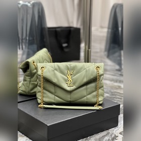 Изготовлено из 100% овечьей кожи, мягкое и нежное на ощупь, созда