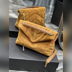 Изготовлено из 100% овечьей кожи, мягкое и нежное на ощупь, созда