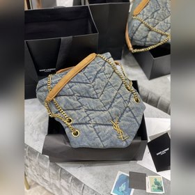 В частности, эта серия джинсовых сумок отличается высокой эстетик