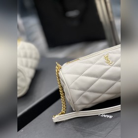 Полный комплект упаковки Модель： 699703 Размеры： 20x10x10 см Дл