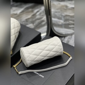 Полный комплект упаковки Модель： 699703 Размеры： 20x10x10 см Дл