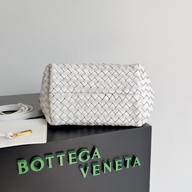 Размер： 22*6,5*15,5 см