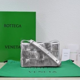 Новинка весны 2023 года, сумка CASSETTE через плечо. Модный дизай