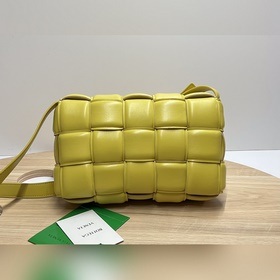 6688# Размер： 26x18x8 см