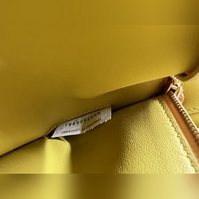 6688# Размер： 26x18x8 см