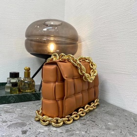 26 x 18 x 8 см