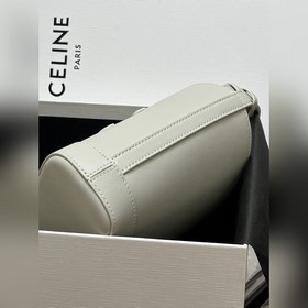Новые мини-сумки Celine По сравнению с маленьким размером, мини-в
