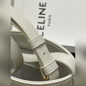 Новые мини-сумки Celine По сравнению с маленьким размером, мини-в