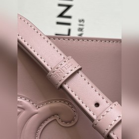 Новые мини-сумки Celine По сравнению с маленьким размером, мини-в