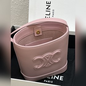 Новые мини-сумки Celine По сравнению с маленьким размером, мини-в