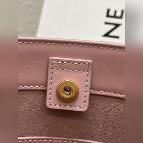 Новые мини-сумки Celine По сравнению с маленьким размером, мини-в