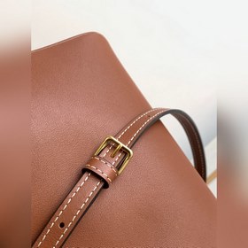 Максимальная длина 54 см Размеры： 22 x 17 x 15 см Модель： 111013