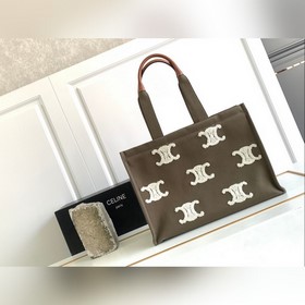 Новинки осени-зимы Tote Cacbs Новая коллекция осень-зима ~ Квадра
