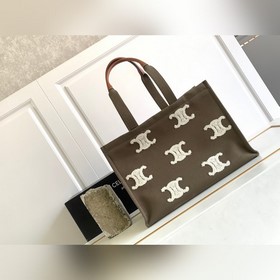 Новинки осени-зимы Tote Cacbs Новая коллекция осень-зима ~ Квадра
