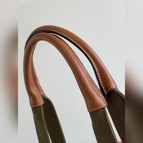 Новинки осени-зимы Tote Cacbs Новая коллекция осень-зима ~ Квадра