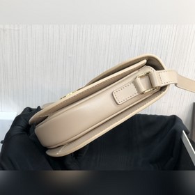 Новая модель TEEN BESACE TRIOMPHE из блестящей кожи быка Новая су
