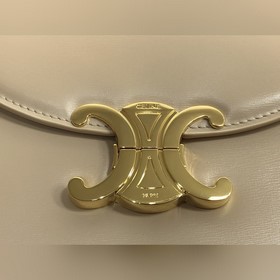 Новая модель TEEN BESACE TRIOMPHE из блестящей кожи быка Новая су