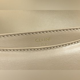 Новая модель TEEN BESACE TRIOMPHE из блестящей кожи быка Новая су
