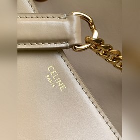 Новинки зимы | Средняя сумка через плечо TRIOMPHE FRAME из кожи б