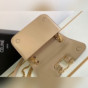 Новинки зимы | Средняя сумка через плечо TRIOMPHE FRAME из кожи б