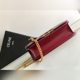 Новинки зимы | Средняя сумка через плечо TRIOMPHE FRAME из кожи б