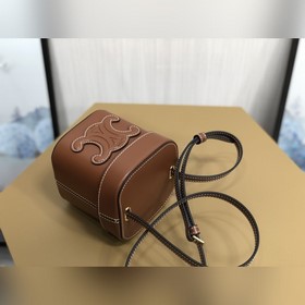 Новинки весны и лета | Сумки серии BOXTRIOMPHE, новые цвета и раз