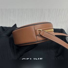 Новинка CELINE | Новый двухцветный маленький лунный пирог. Белая 