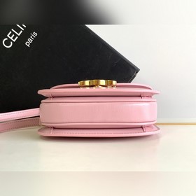 23 Новинка ранней весны Mini Besace из гладкой кожи с мотивом Три